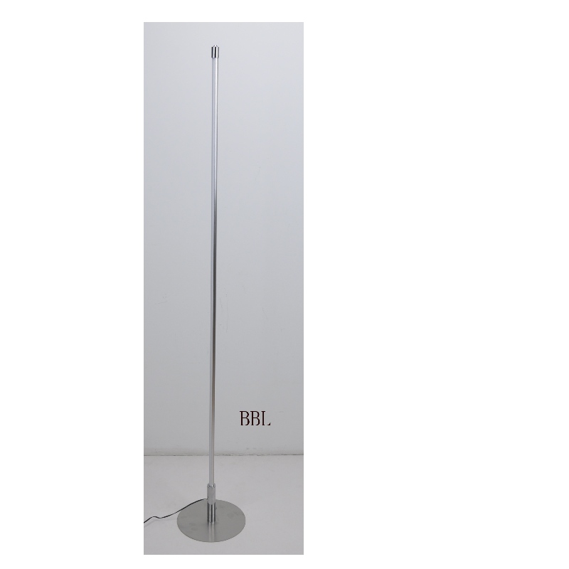 Lampada da terra a LED con interruttore on / off sulla parte superiore della lampada
